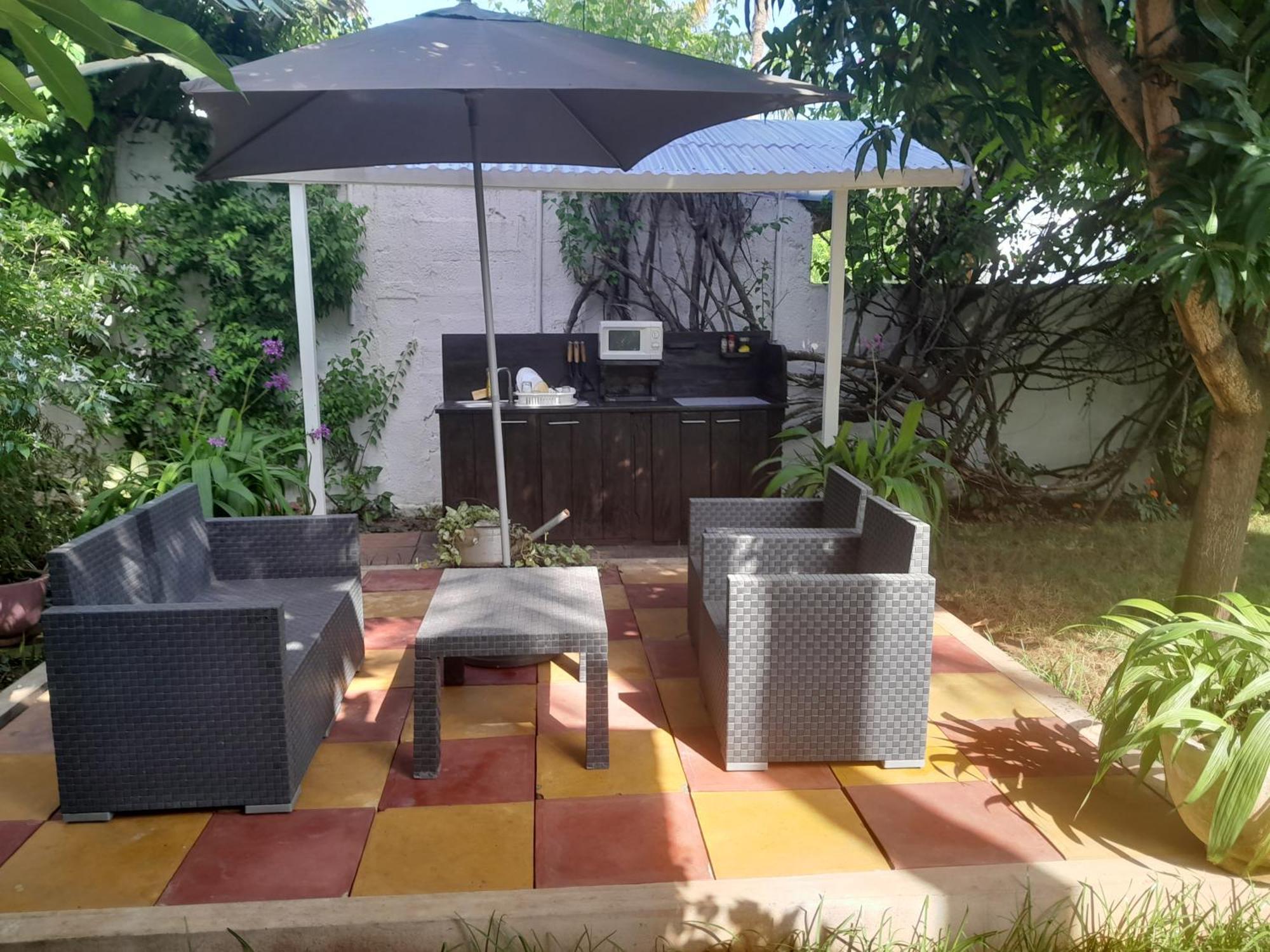 Bed and Breakfast L'Epicurien Cotonou Exterior foto